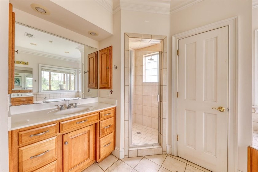OPEN HOUSE MAY 17th 1-3 pm! A stunning country estate sited on 7 - photo 33