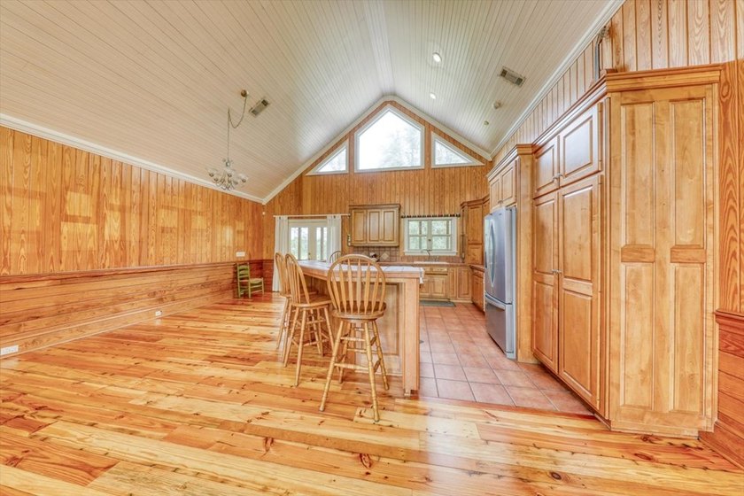 OPEN HOUSE MAY 17th 1-3 pm! A stunning country estate sited on 7 - photo 41