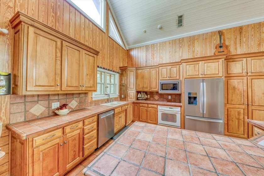 OPEN HOUSE MAY 17th 1-3 pm! A stunning country estate sited on 7 - photo 43