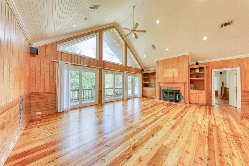 OPEN HOUSE MAY 17th 1-3 pm! A stunning country estate sited on 7 - photo 46