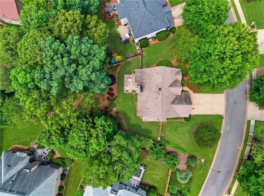 You'll love this charming 4-bedroom, 3.5-bath home in the highly - photo 50