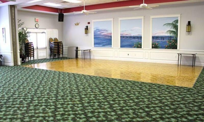 Gorgeous updated 2/2/2 with flex room with high-end finishes - photo 33
