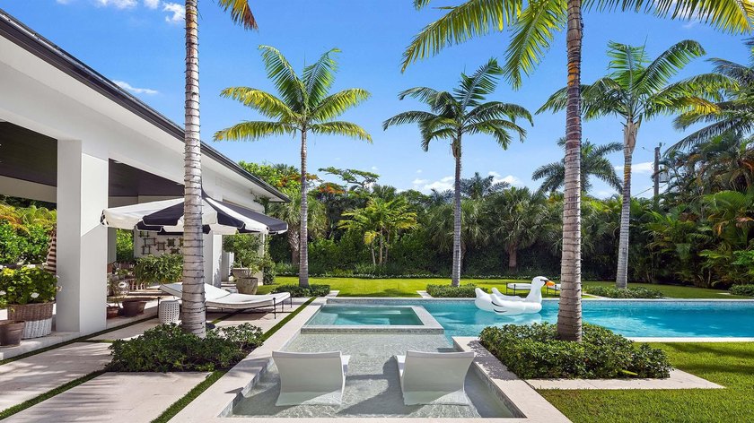 Beautifully finished and move-in ready, this like-new residence - photo 4