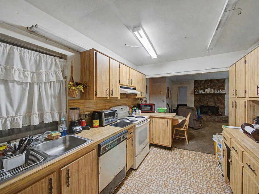 Rare opportunity to own 5 acres in the highly desirable - photo 8