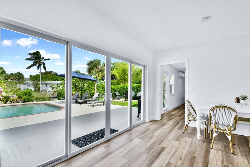 Enjoy the ultimate waterfront lifestyle in this exceptional - photo 11
