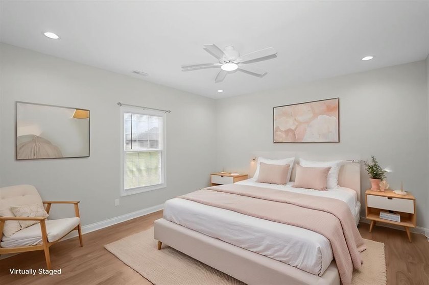 Welcome to Woodland Ridge! Built in 2022, this thoughtfully - photo 15