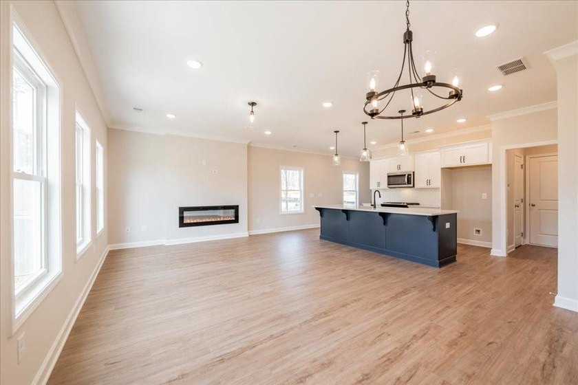 Traton Homes, Brooks elevation *E* end unit! Estimated June/July - photo 19