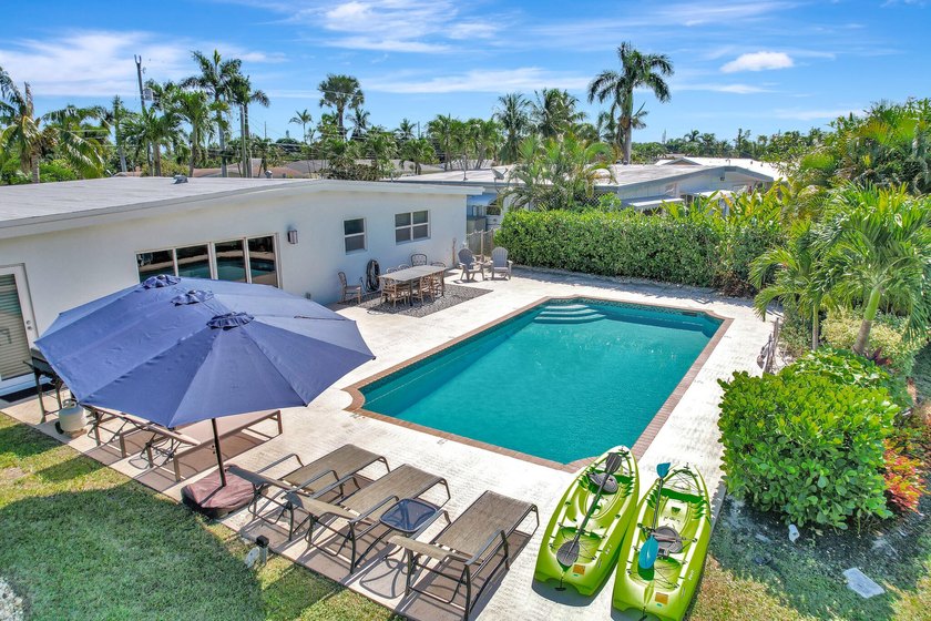 Enjoy the ultimate waterfront lifestyle in this exceptional - photo 23