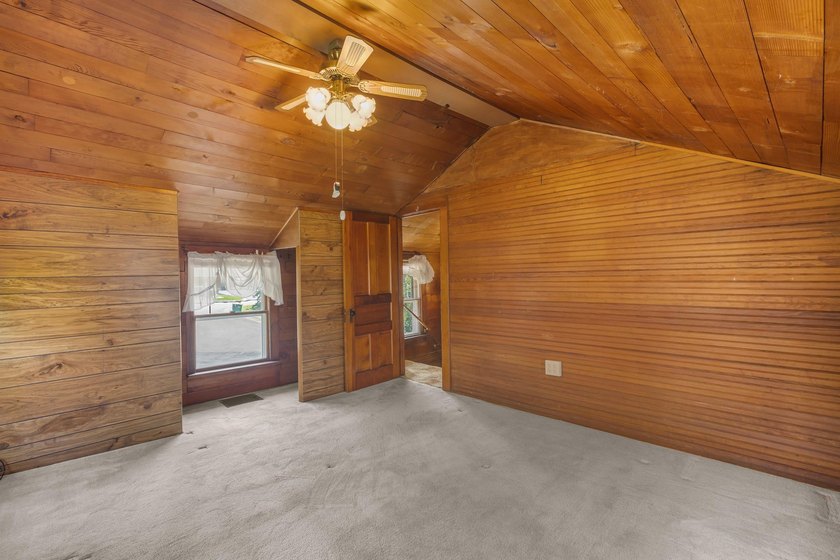 Bring your vision to this charming lakefront home on beautiful - photo 25