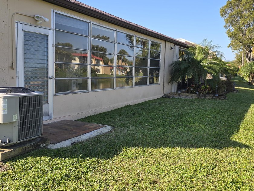 THIS IS PHASE B &amp; A SMALL DOG ALLOWED. THIS SPACIOUS VILLA HAS - photo 4