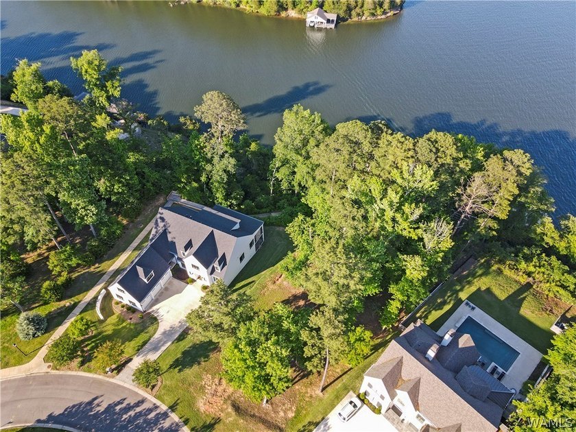Positioned to capture stunning views of Lake Tuscaloosa, this - photo 14