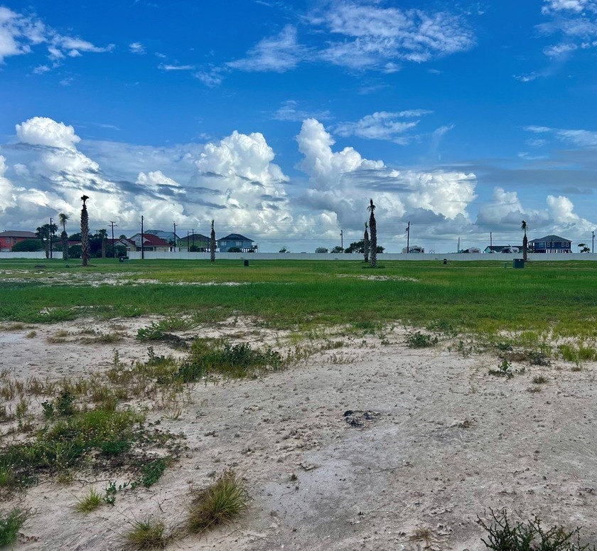Welcome to SUNSET SHORES. Conveniently located off Loop 1781 and - photo 5