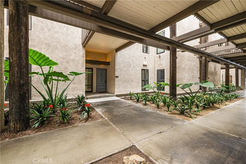 Your coastal lifestyle awaits in this gorgeous, 18 acre - photo 2