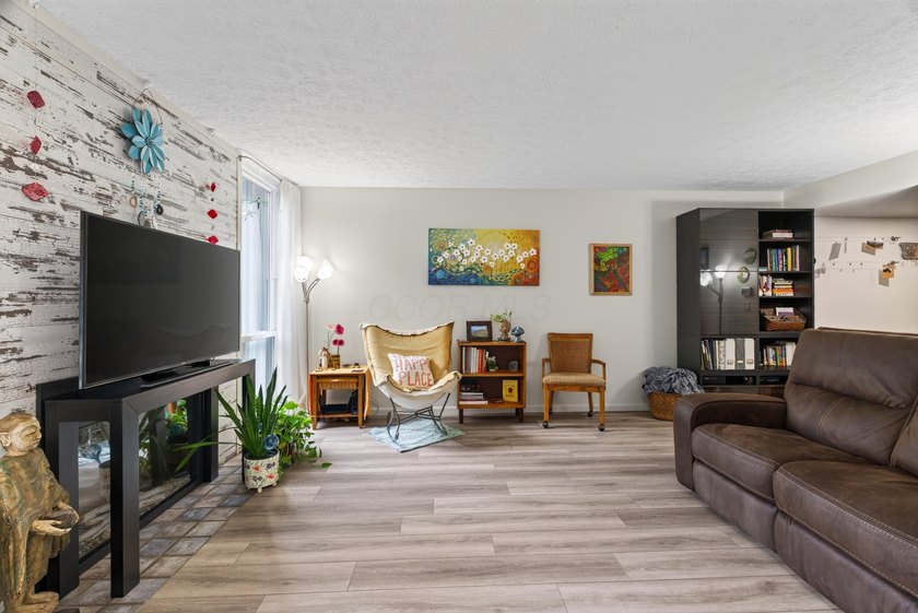 Welcome home to one of Little Turtle's most desirable lakefront - photo 11