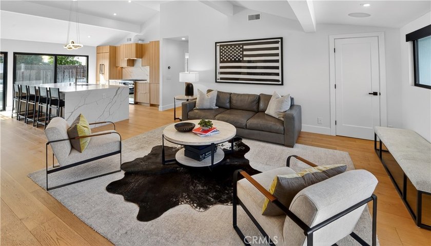 One of Newport Beach's best values, this TURNKEY home is FULLY - photo 6