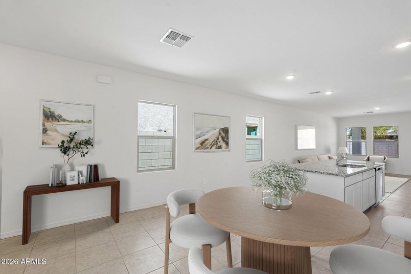 Beautiful NEW Home in PRIME San Tan Valley location, close - photo 4