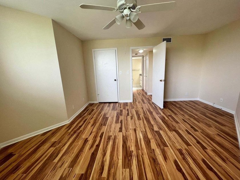 Welcome to this charming and well-located 1-bedroom, 1-bath - photo 4