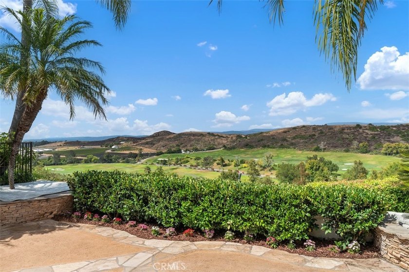 Million-Dollar Forever Views! Spectacular panoramic golf course - photo 2