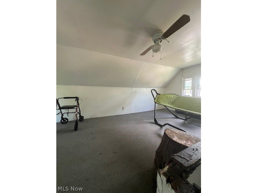 INVESTOR OPPORTUNITY! Whether you're looking to purchase your - photo 15