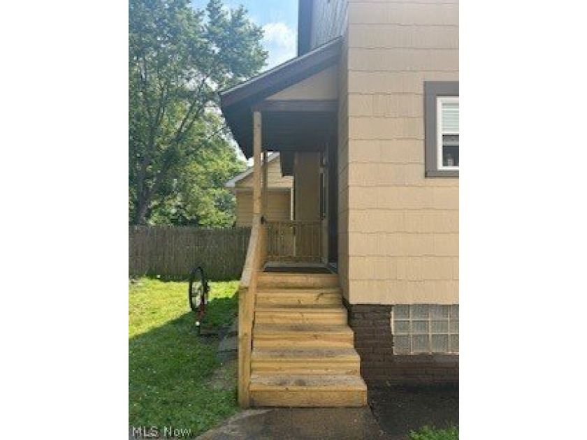 INVESTOR OPPORTUNITY! Whether you're looking to purchase your - photo 25