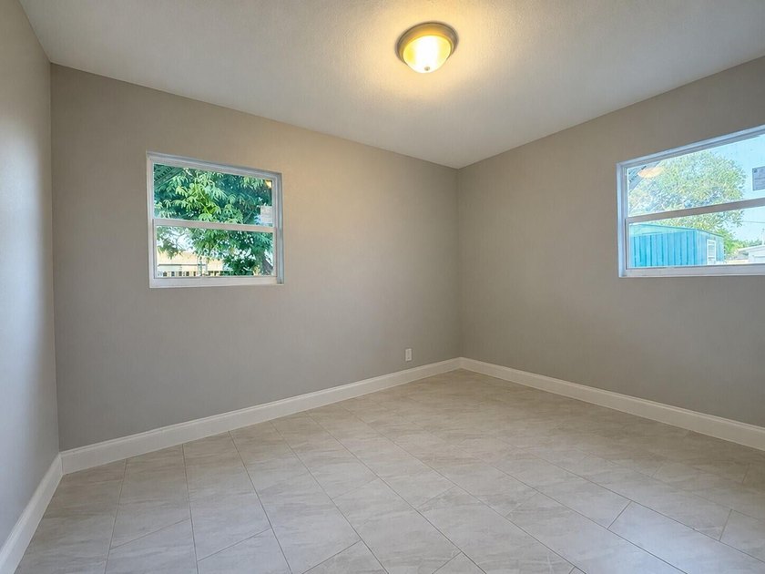 Beautifully Renovated 4-Bedroom, 2-Bath Home, No HOA! Discover - photo 6