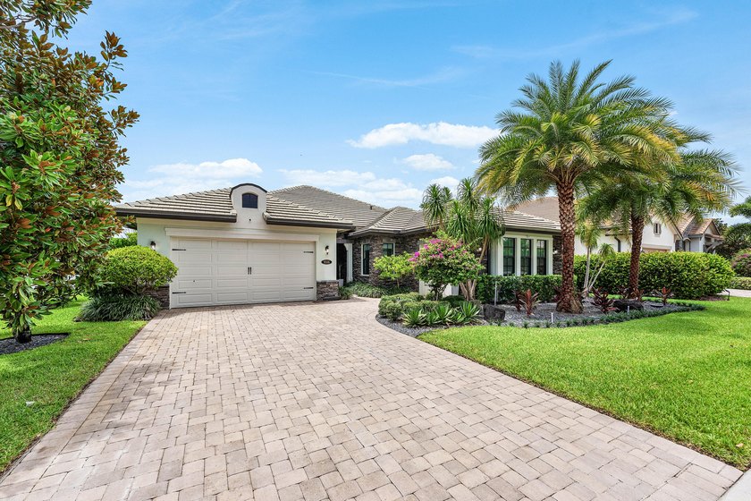 Why wait to build? This stunning 2019 estate home in highly - photo 2