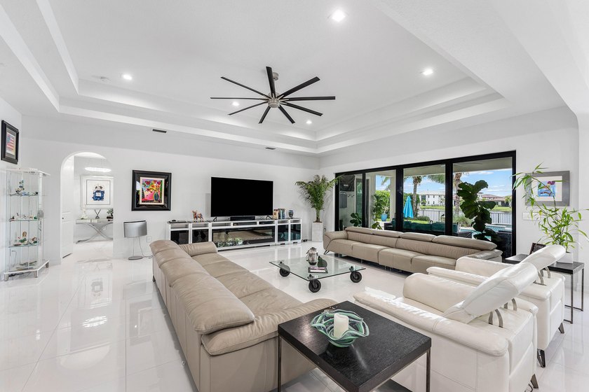 Why wait to build? This stunning 2019 estate home in highly - photo 10