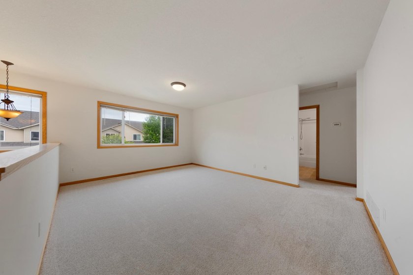 Looking for a move-in-ready end-unit townhome! Look no - photo 17
