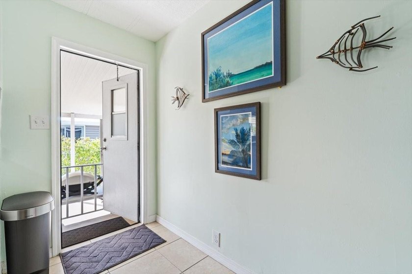 Welcome to this charming manufactured home located in Highland - photo 8