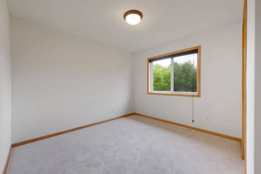 Looking for a move-in-ready end-unit townhome! Look no - photo 29