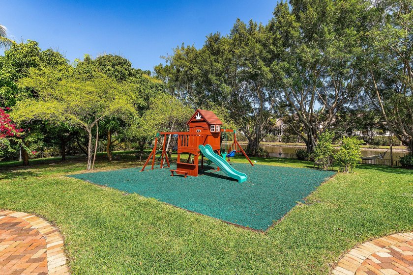 A truly one-of-a-kind Tuscan-inspired estate in Delray Beach's - photo 5