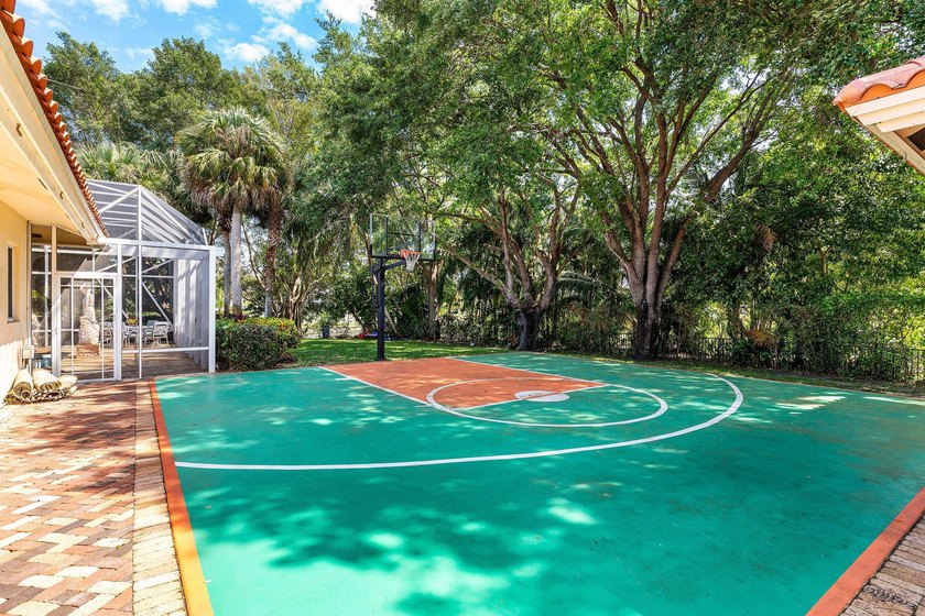 A truly one-of-a-kind Tuscan-inspired estate in Delray Beach's - photo 6
