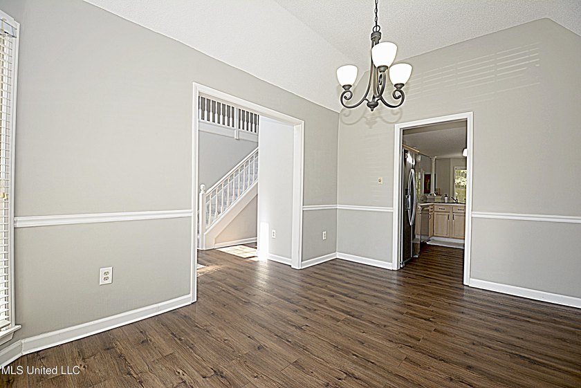 Beautiful and Open in an established Olive Branch Subdivision is - photo 12