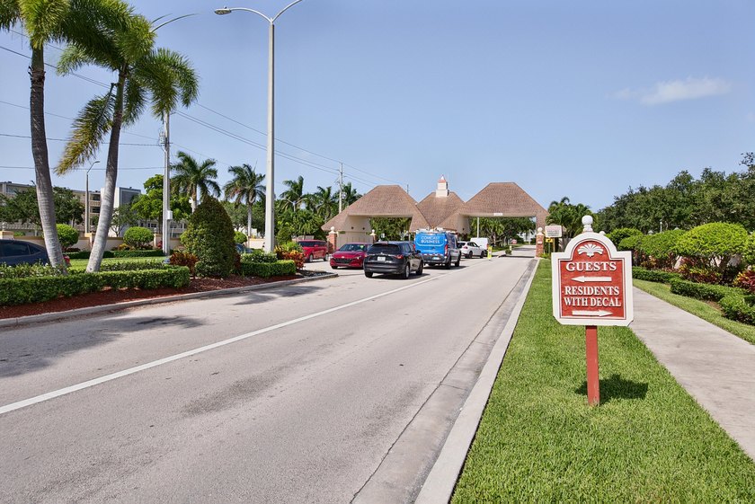 The Best Value inBoca Raton! Low-priced condo in the community! - photo 6