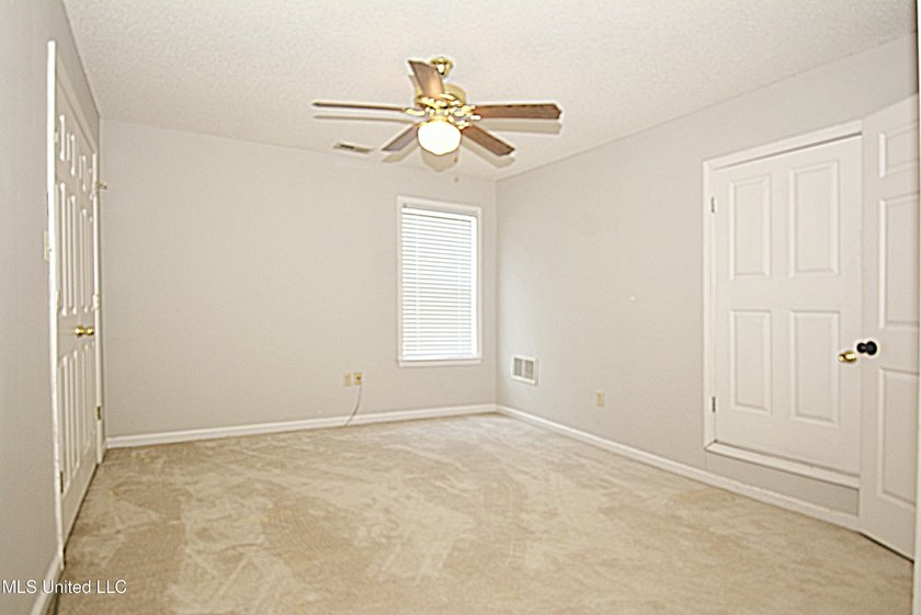 Beautiful and Open in an established Olive Branch Subdivision is - photo 26