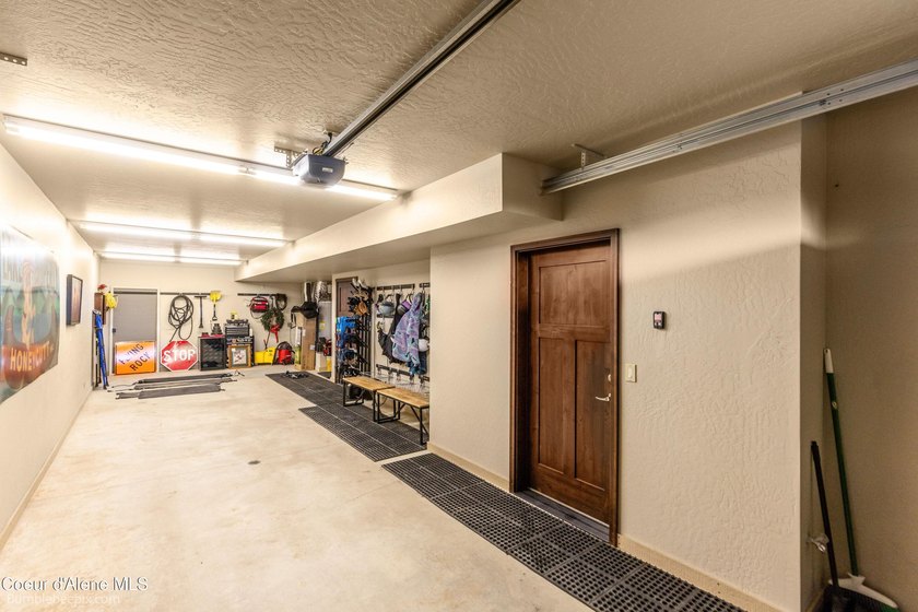 Incredible opportunity to own a ski in/ski out townhome on - photo 30