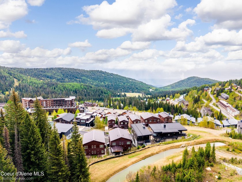 Incredible opportunity to own a ski in/ski out townhome on - photo 34