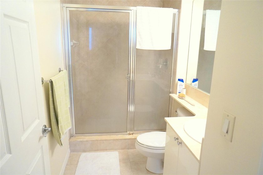 Luxury, light &amp; bright fully updated 2-bedroom, 2-bathrooms - photo 9