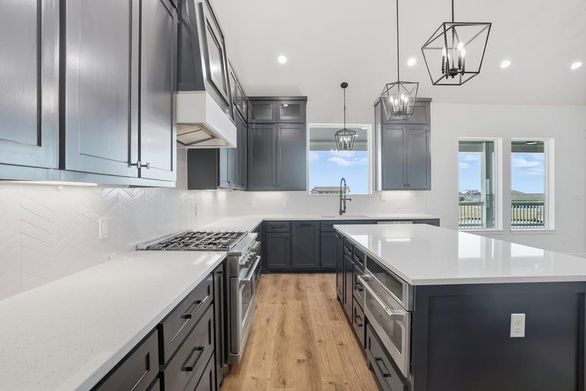 New construction located in the desirable Southwind Harbor - photo 6