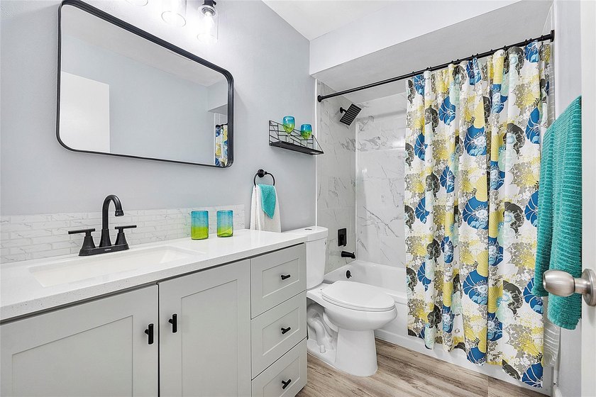 Welcome to your dream home! Fully remodeled 2/2 villa, in the - photo 13