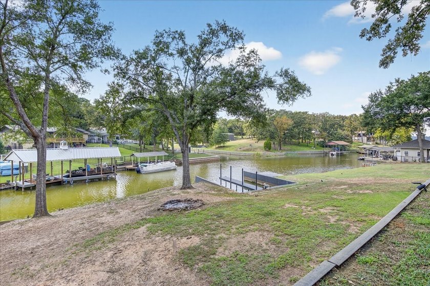 Motivated sellers are ready to make a deal on this exceptional - photo 22