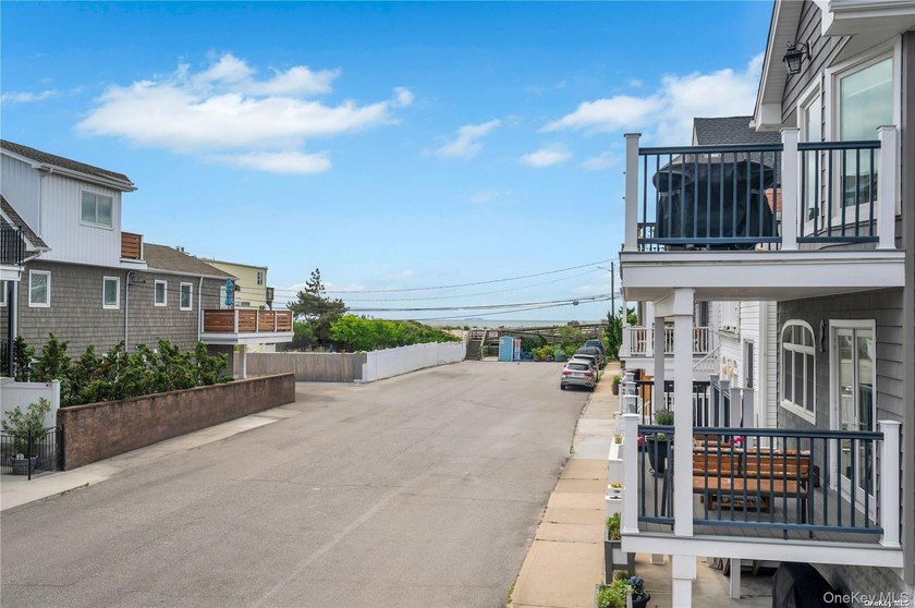 Secure Your Spot in the West End: A Recently Renovated Coastal - photo 27