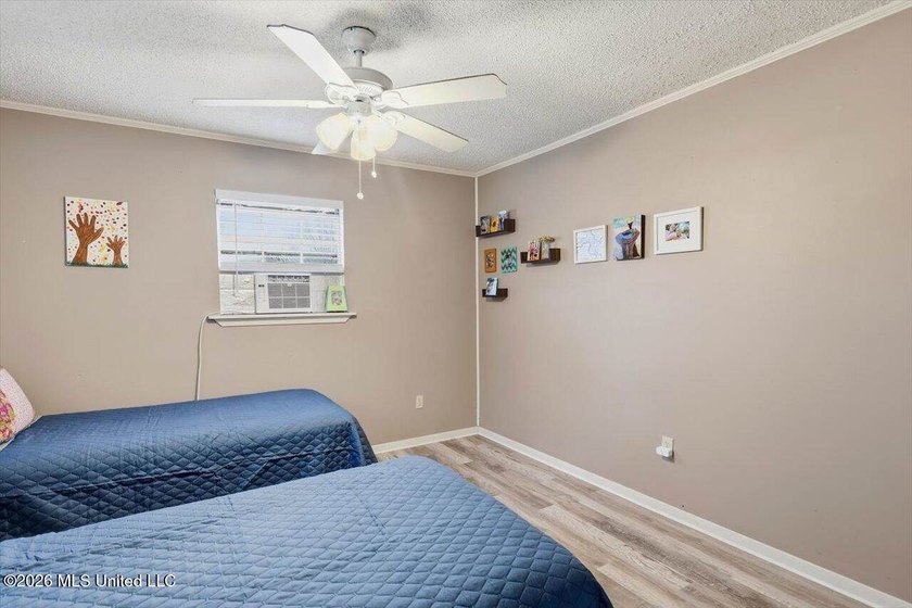 Price reduced due to separating the additional commercial lot - photo 33