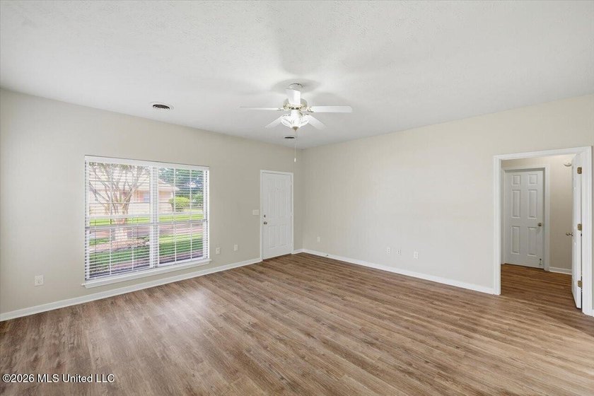 Welcome home to this well-maintained 2-bedroom, 2-bath home - photo 6