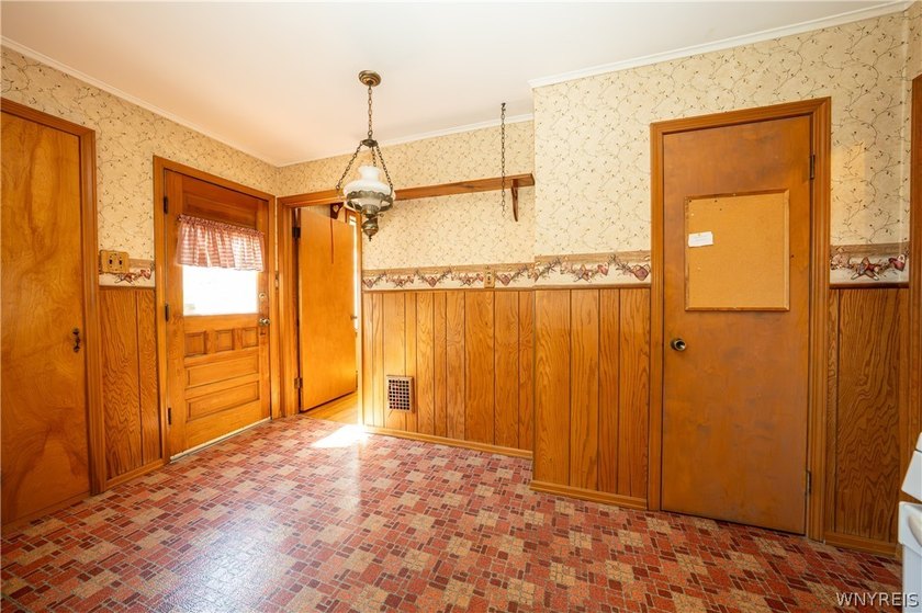 Welcome to 49 Edgewood Ave! Great opportunity to buy this - photo 13