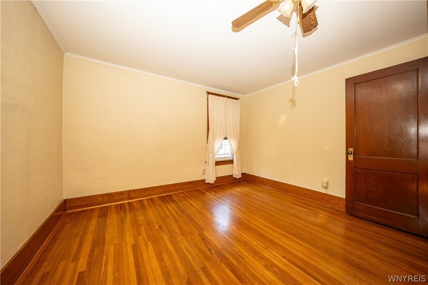 Welcome to 49 Edgewood Ave! Great opportunity to buy this - photo 18