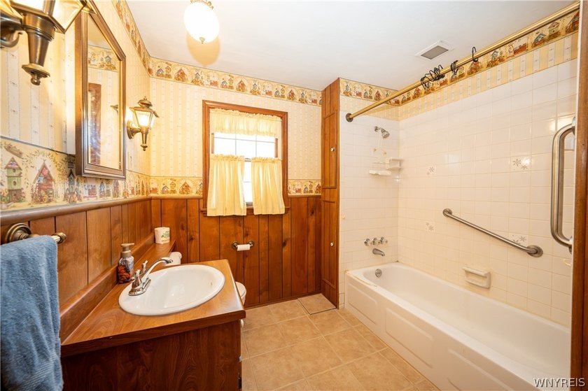 Welcome to 49 Edgewood Ave! Great opportunity to buy this - photo 24
