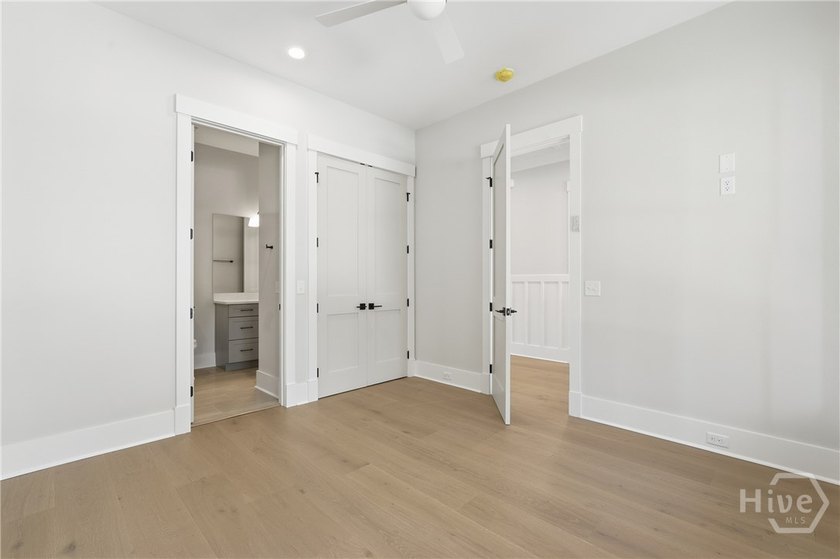 Luxurious marsh-front, newly constructed custom home on .78 - photo 30