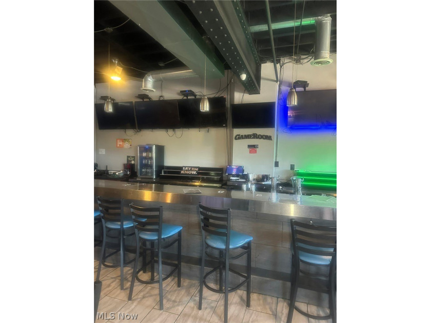 Turnkey Bar &amp; Grill available for purchase, offering a rare - photo 15
