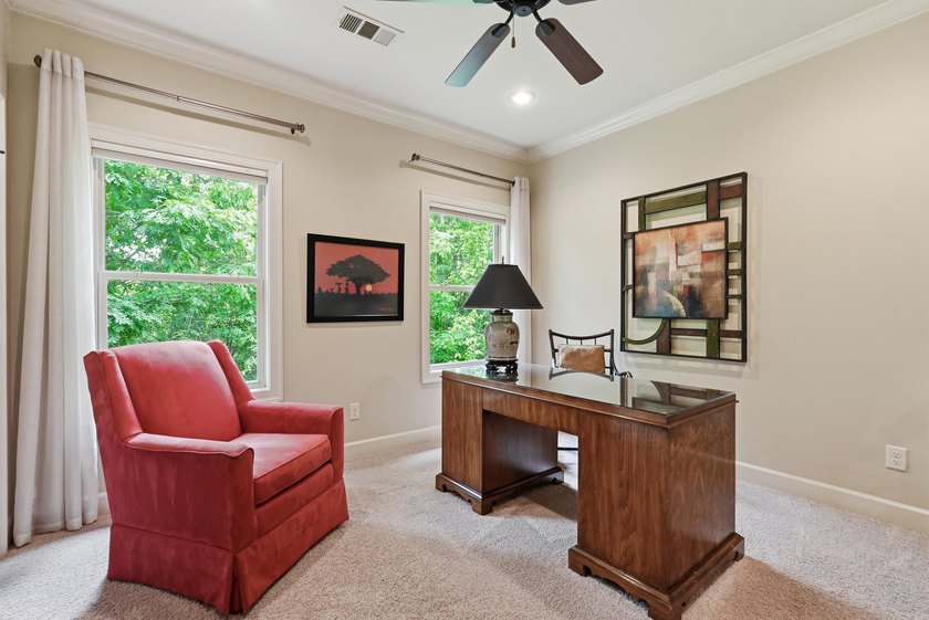 Welcome to Winthrop Point in sought-after Woodlands Edge! This - photo 23
